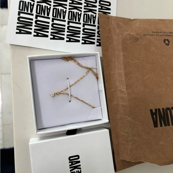 Gold vermeil Oak and Luna lab diamond necklace - Picture 8 of 11